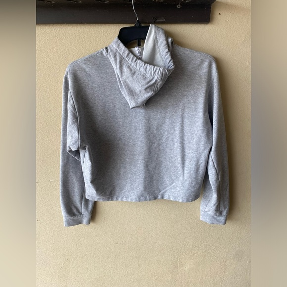 PUMA || cropped hoodie - Picture 5 of 5